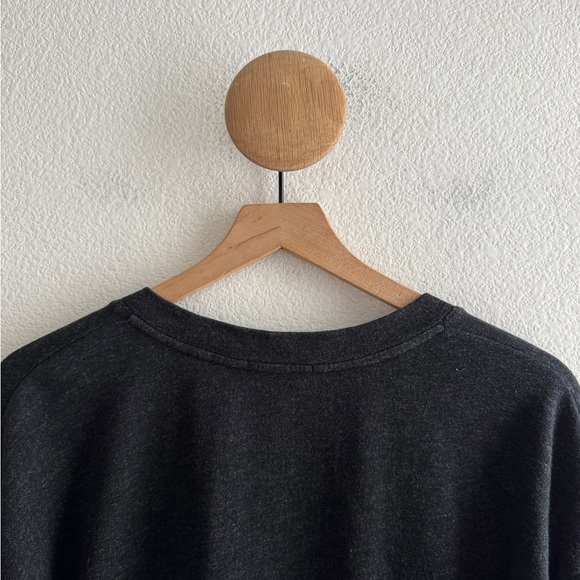 James Perse Vneck Black Long Sleeve Shirt Size 2 (Medium) - Picture 5 of 9